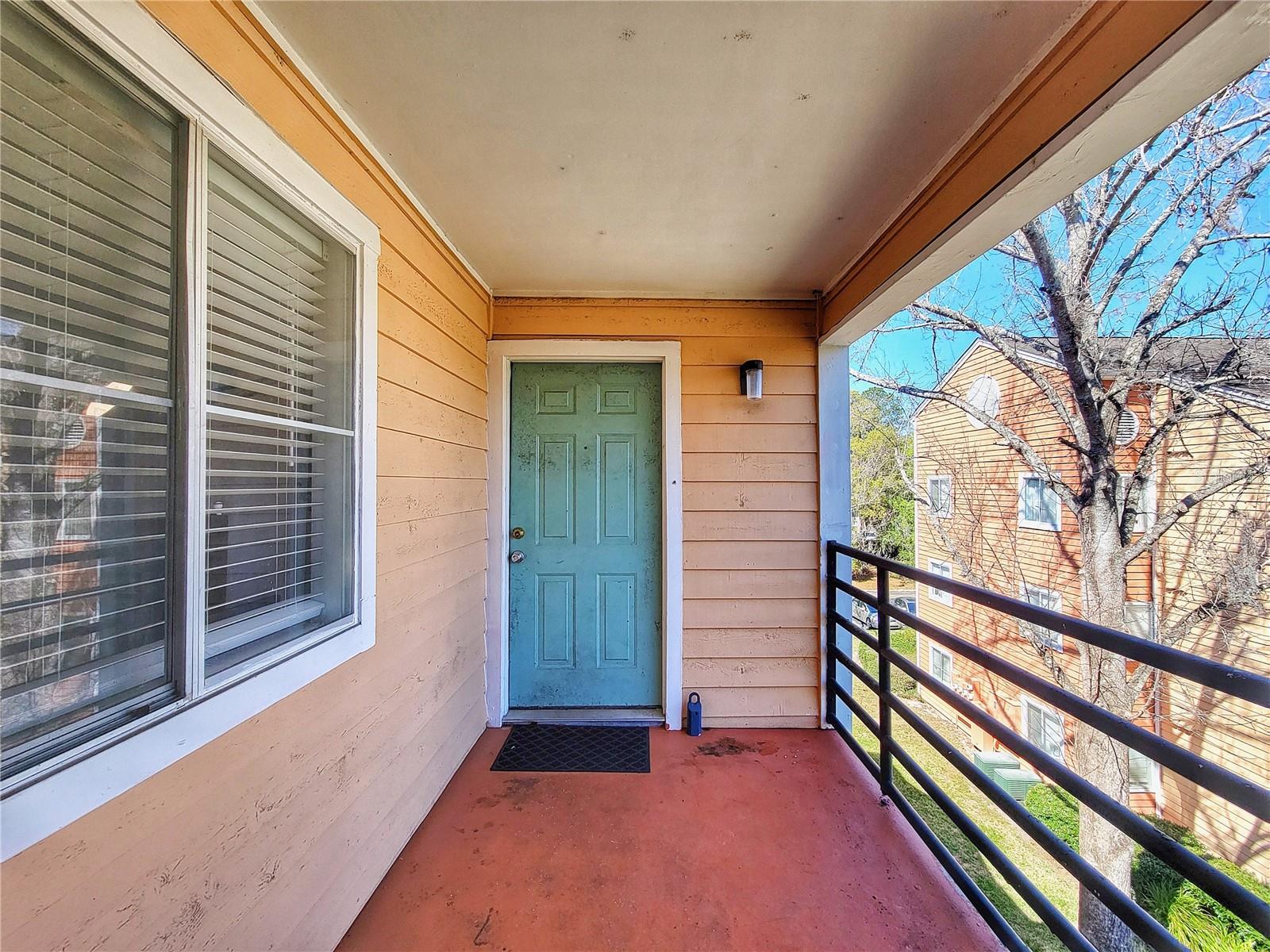 Listing photo id 0 for 2601 Archer Road H-330