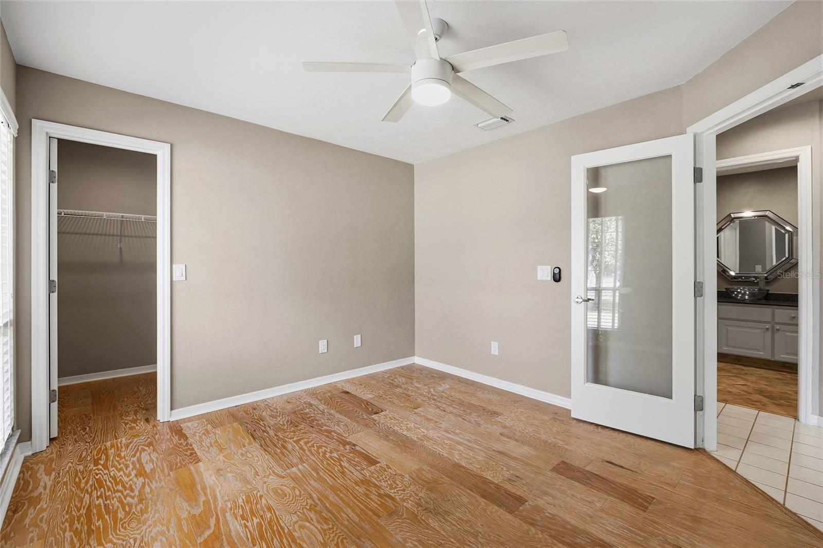 Image 16 of 37 For 1128 82 Terrace