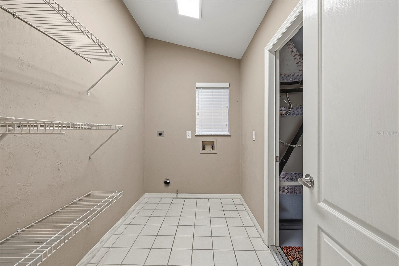 Image 27 of 37 For 1128 82 Terrace