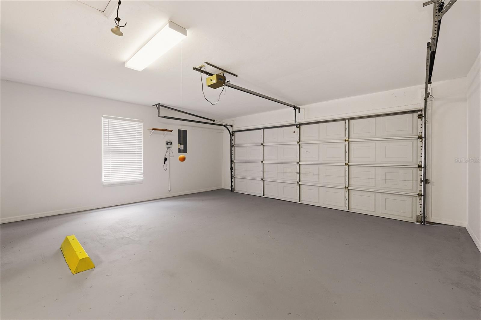 Image 28 of 37 For 1128 82 Terrace