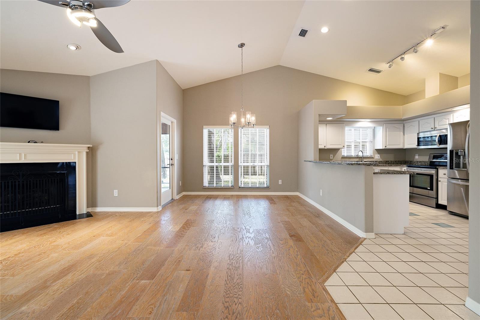 Image 9 of 37 For 1128 82 Terrace