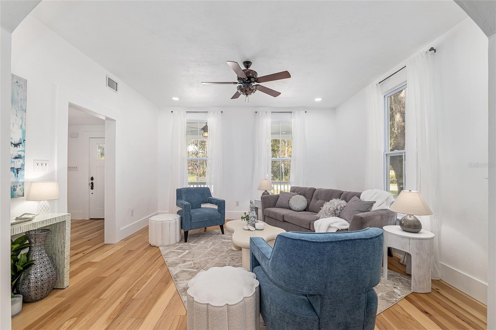 Image 11 of 35 For 105 1st Ave Avenue Ne