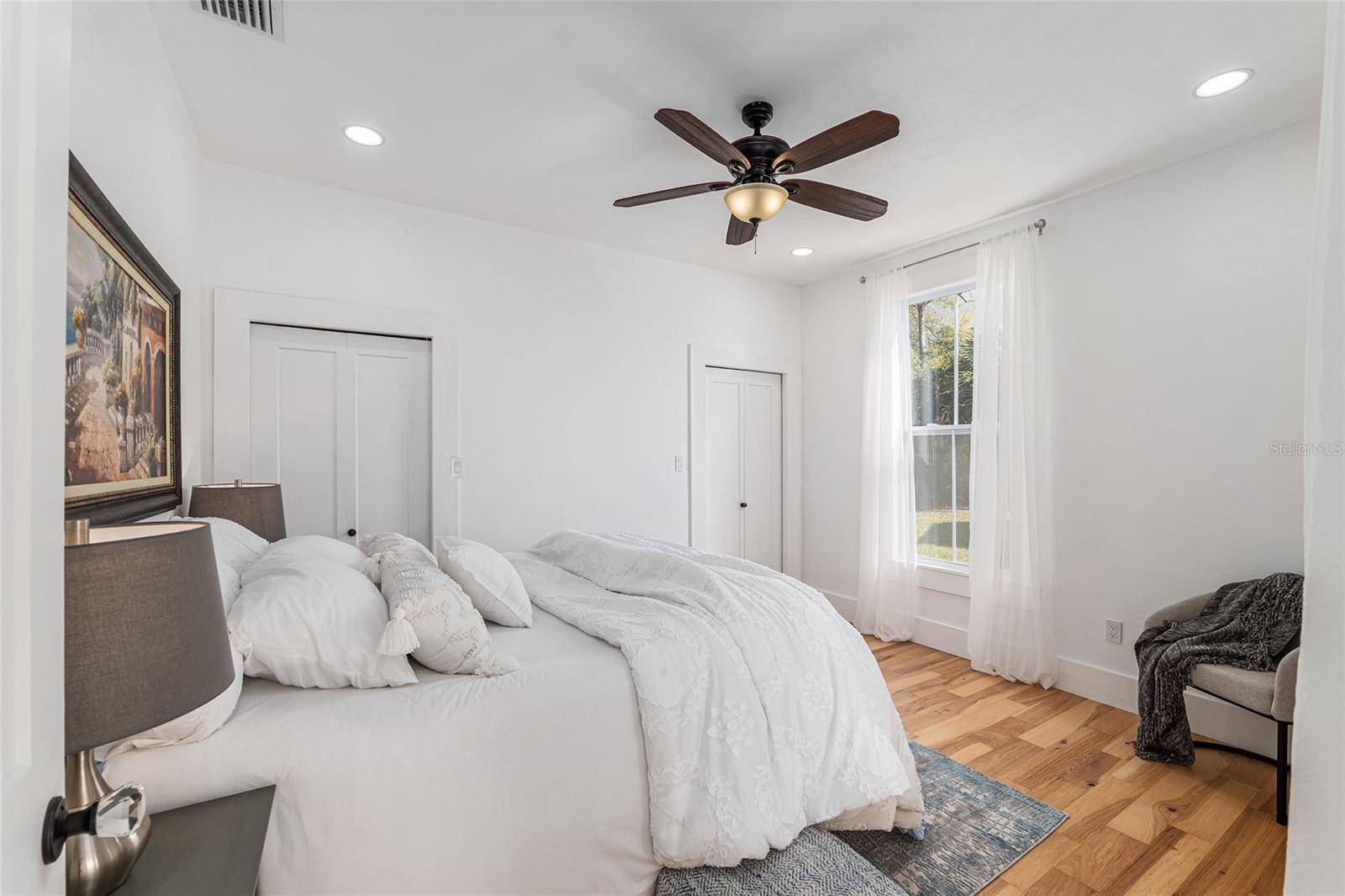 Image 24 of 35 For 105 1st Ave Avenue Ne