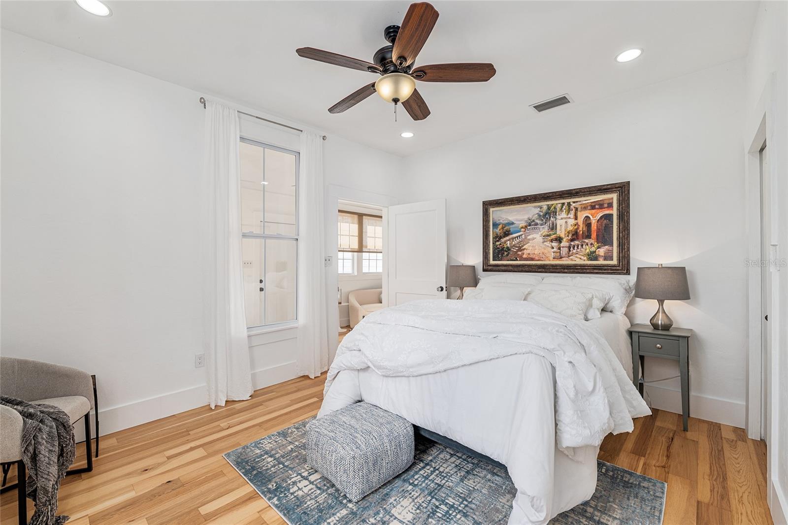 Image 25 of 35 For 105 1st Ave Avenue Ne