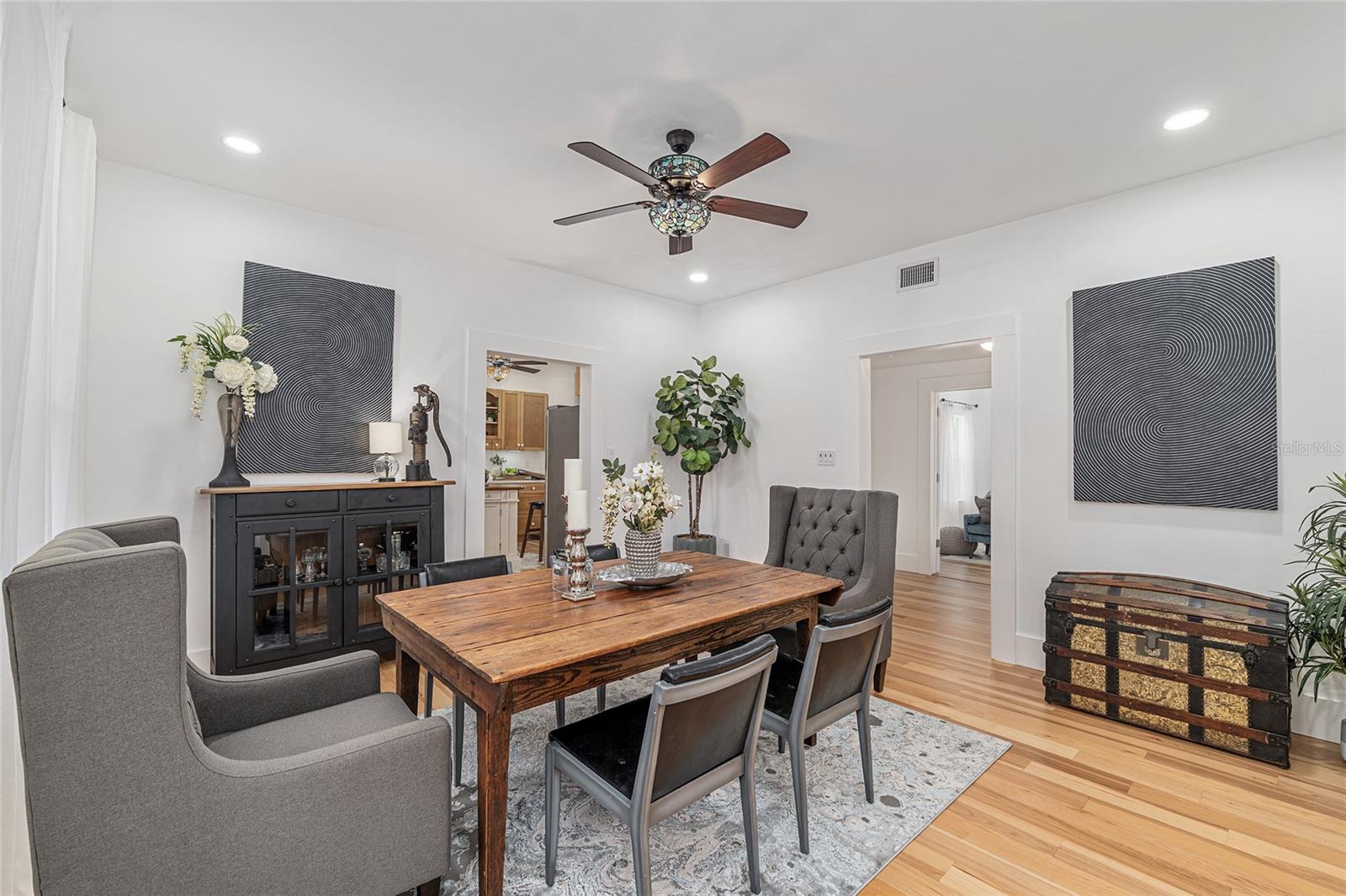 Image 3 of 35 For 105 1st Ave Avenue Ne