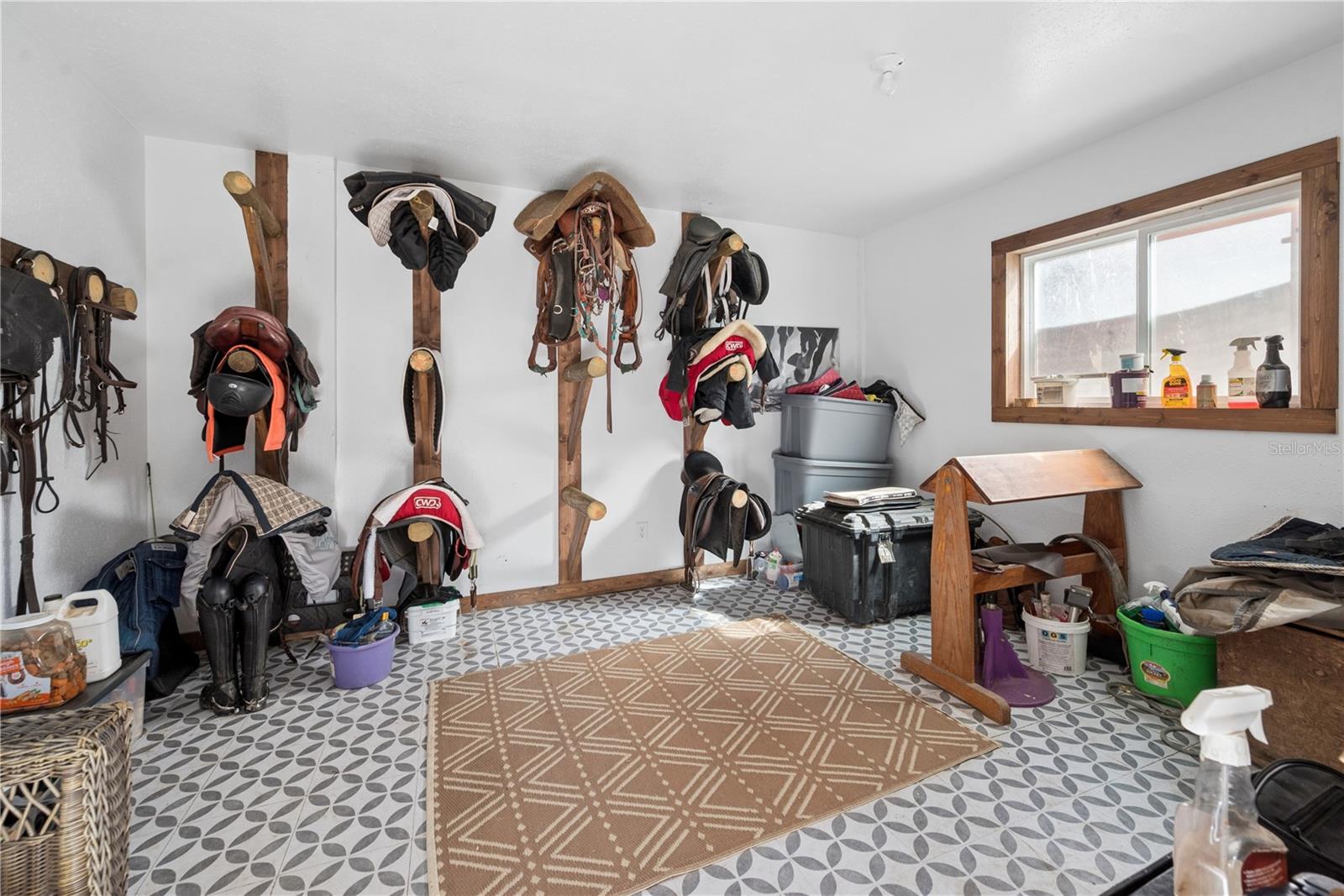 Image 25 of 70 For 16242 130th Street