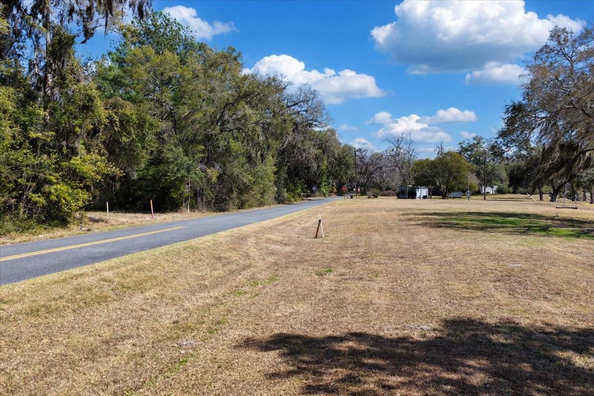 Image 24 of 49 For 18450 40th Street