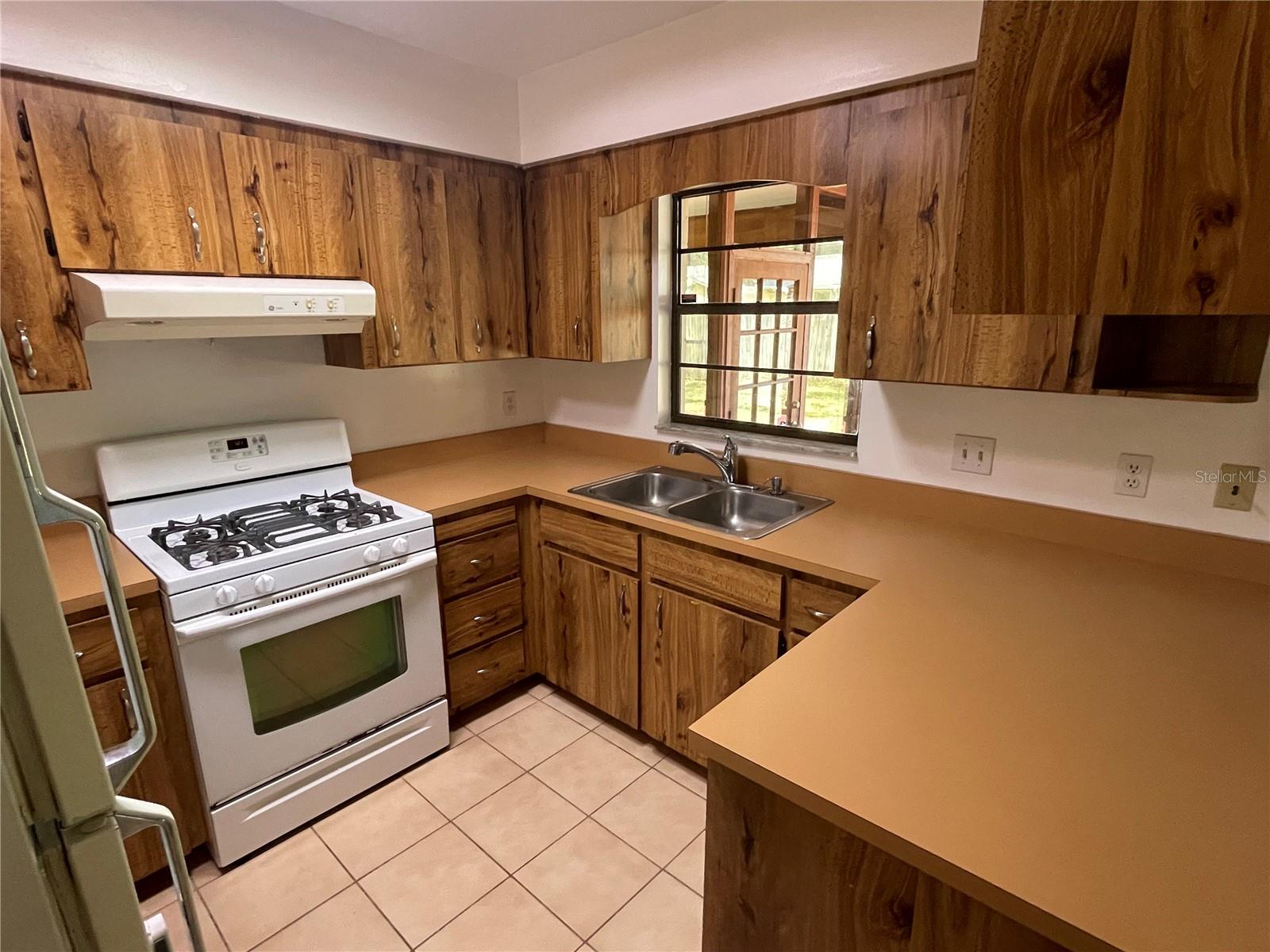 Image 5 of 38 For 4730 36th Place