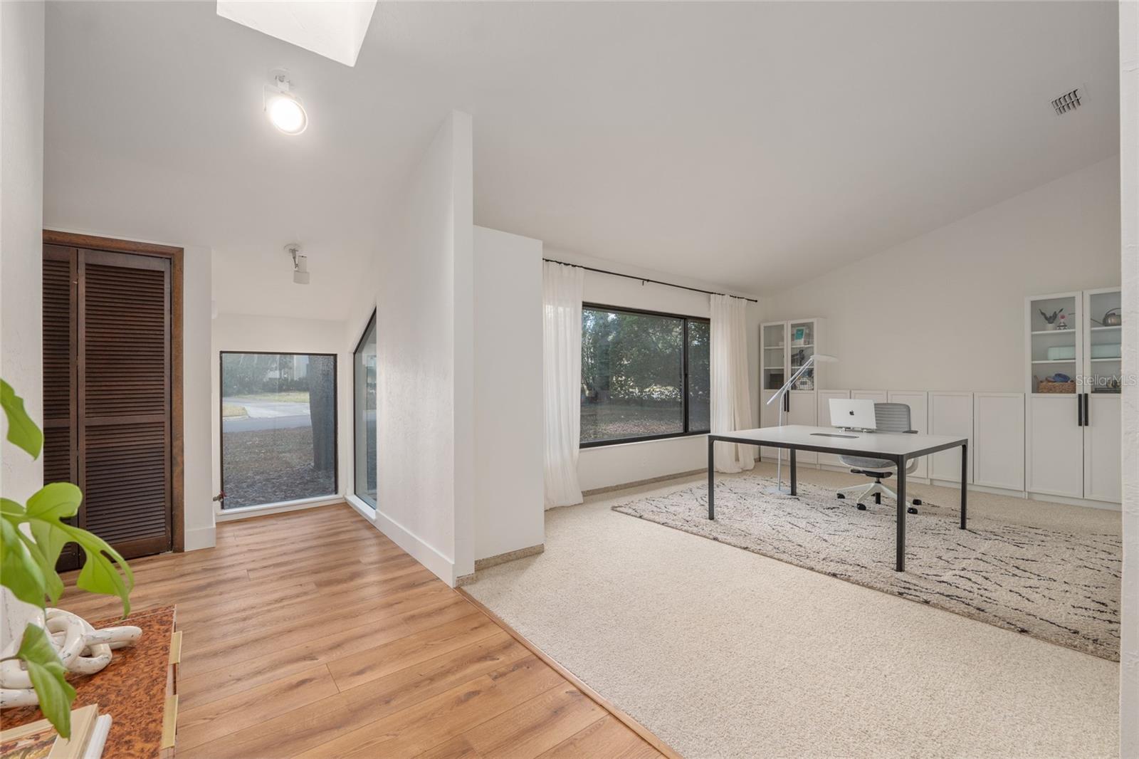 Image 11 of 82 For 6424 37th Way