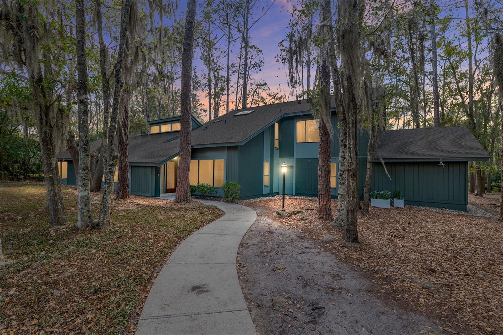 Image 4 of 82 For 6424 37th Way