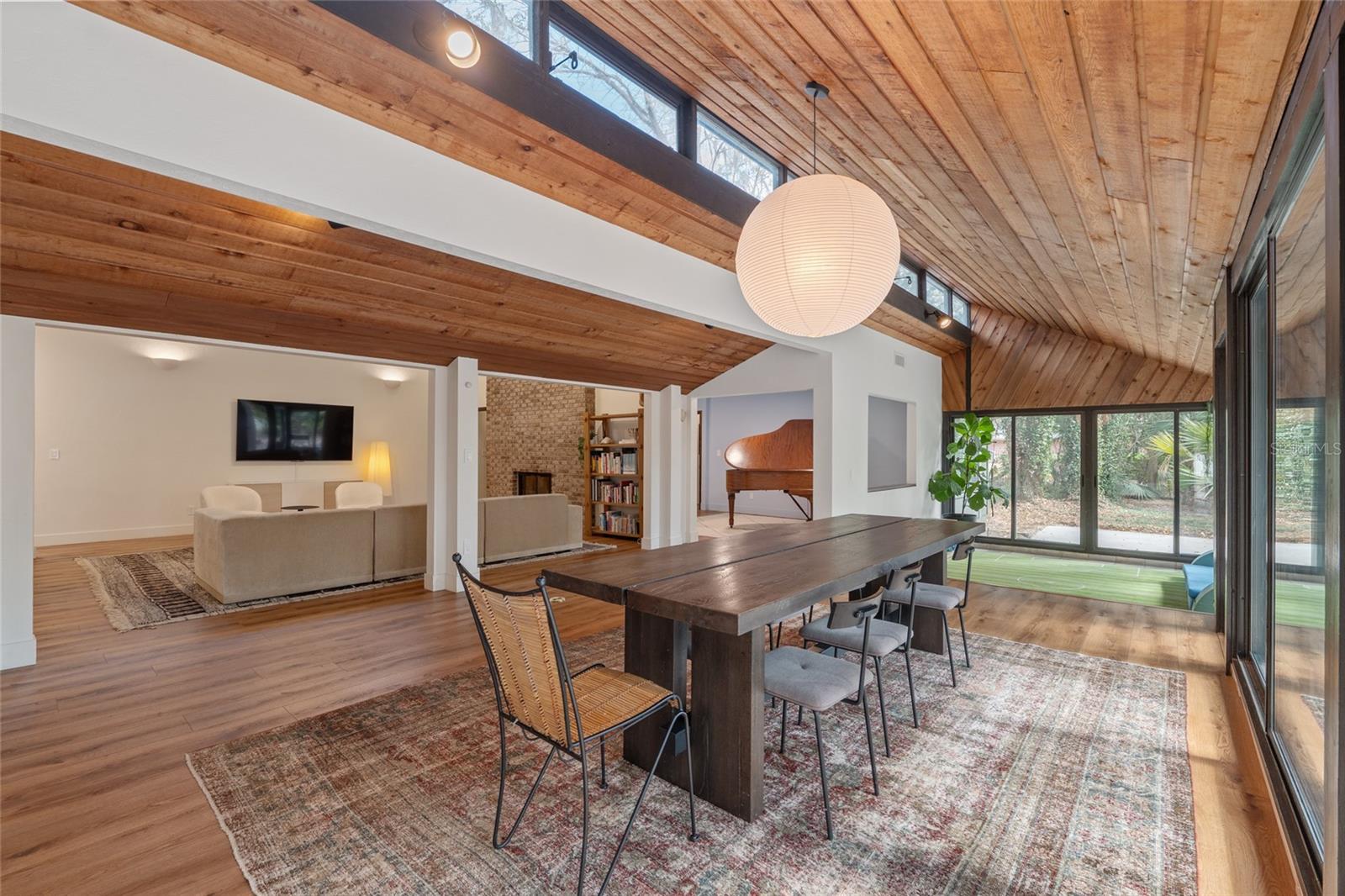 Image 40 of 82 For 6424 37th Way