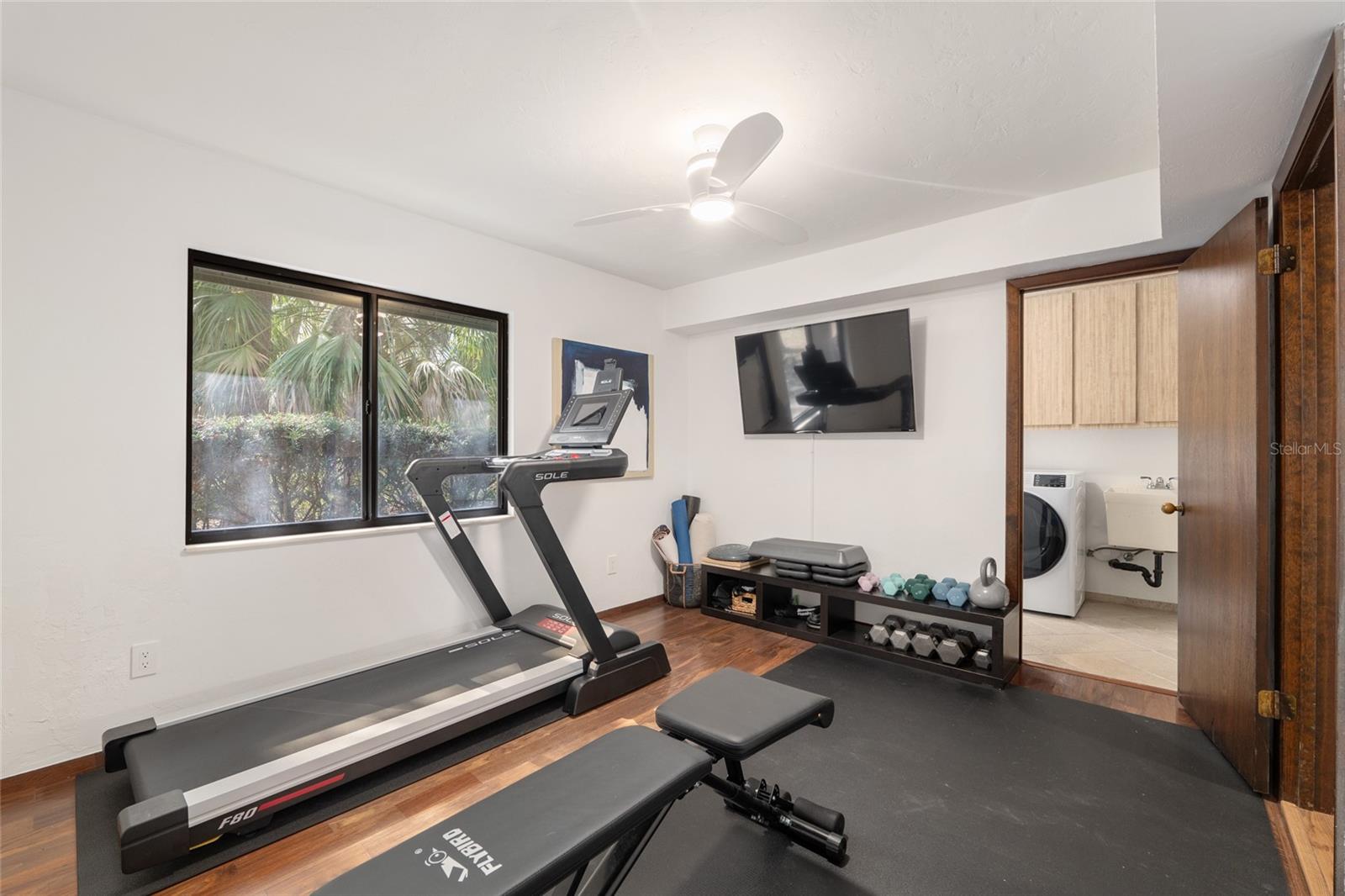 Image 51 of 82 For 6424 37th Way