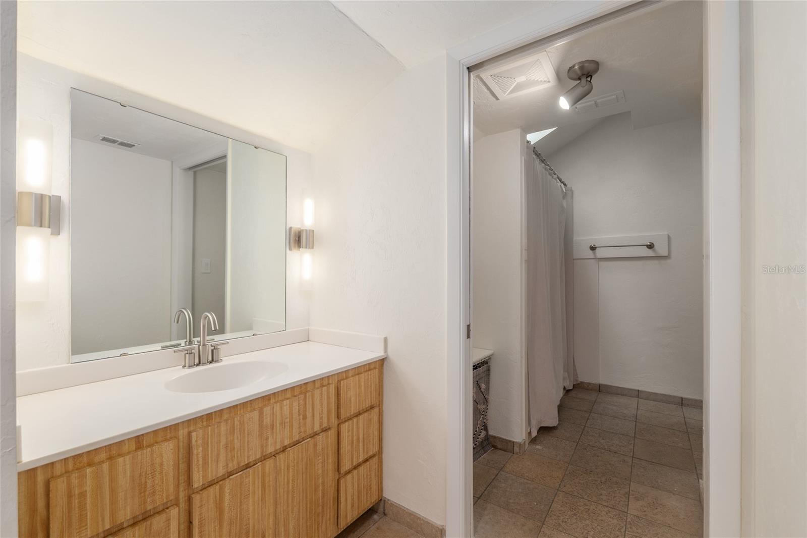 Image 61 of 82 For 6424 37th Way