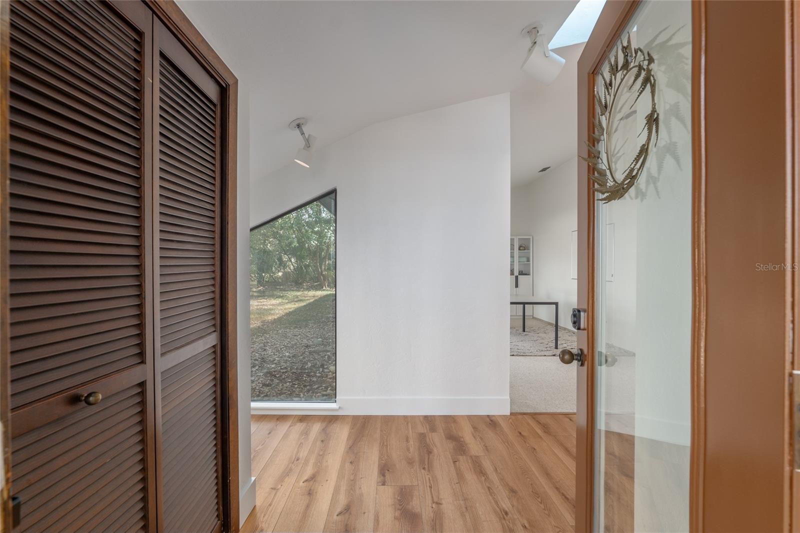 Image 8 of 82 For 6424 37th Way