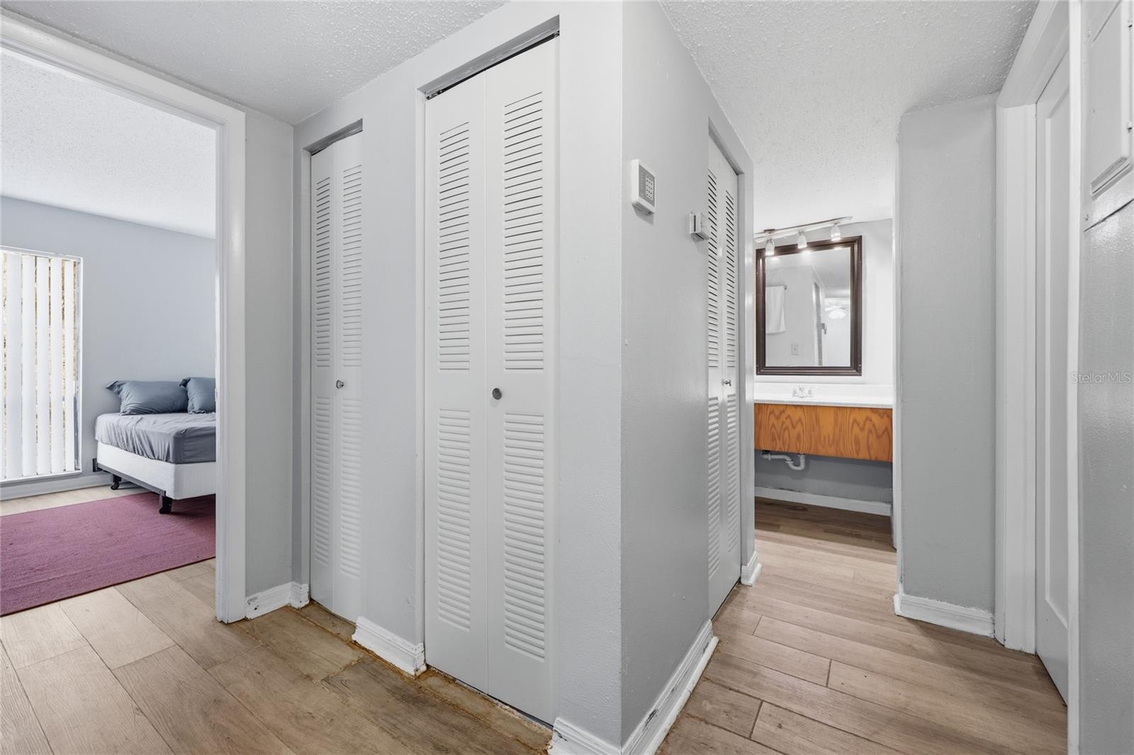 Image 9 of 15 For 2811 Archer Rd  V173