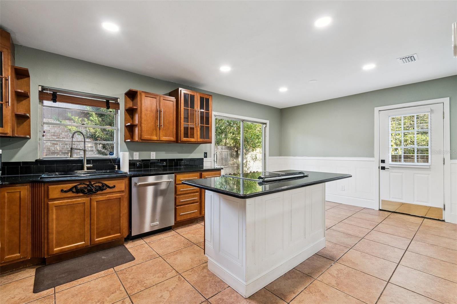 Image 11 of 26 For 3741 16th Place