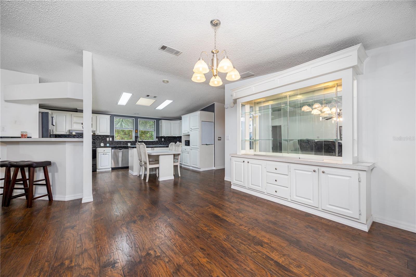 Image 12 of 44 For 19396 132nd Place