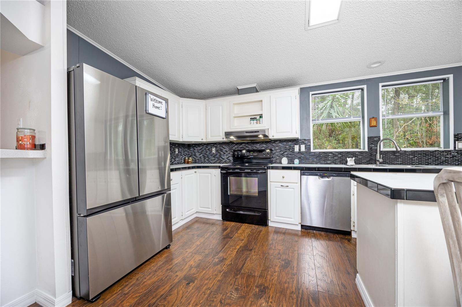 Image 14 of 44 For 19396 132nd Place