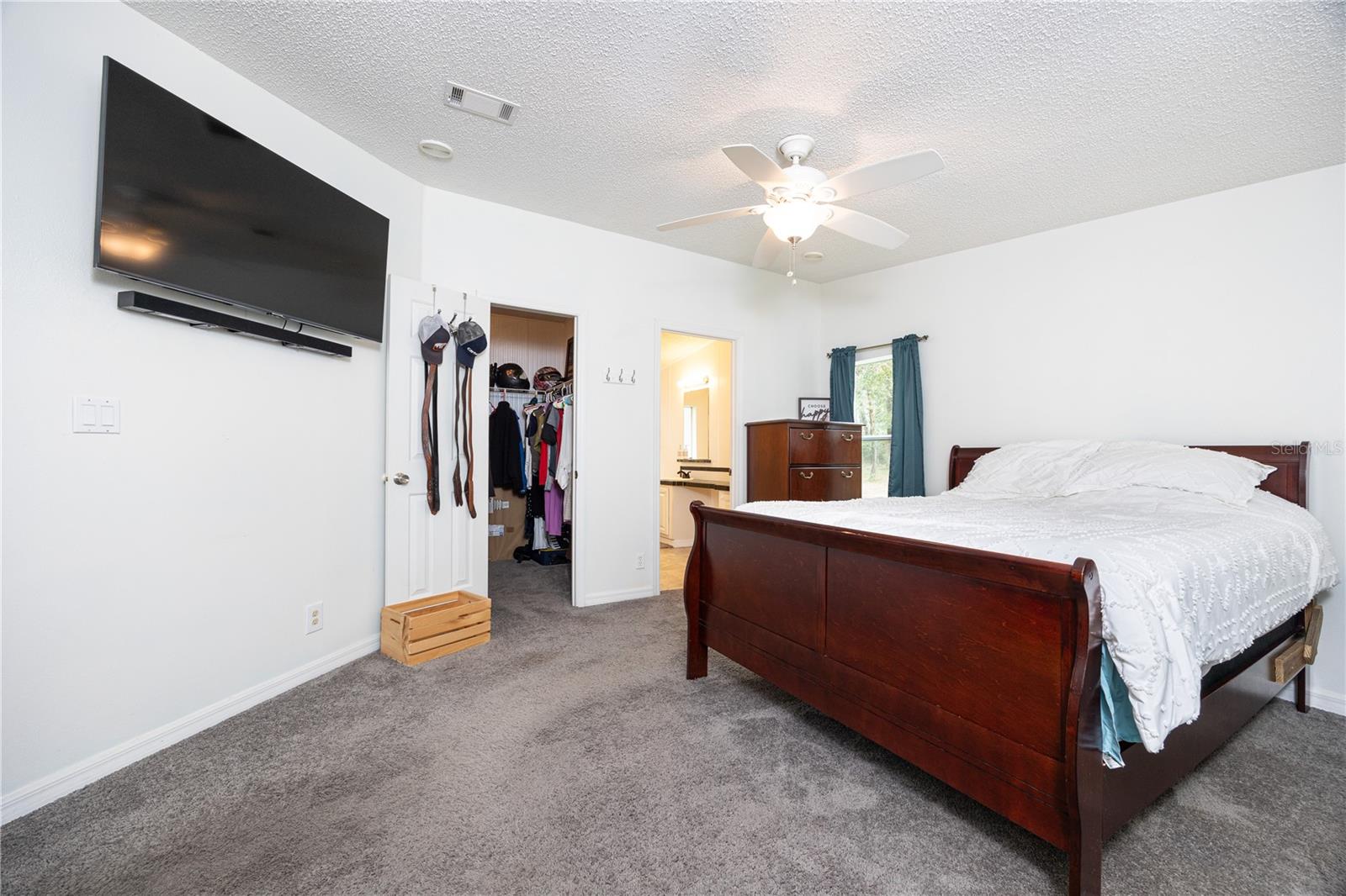 Image 21 of 44 For 19396 132nd Place