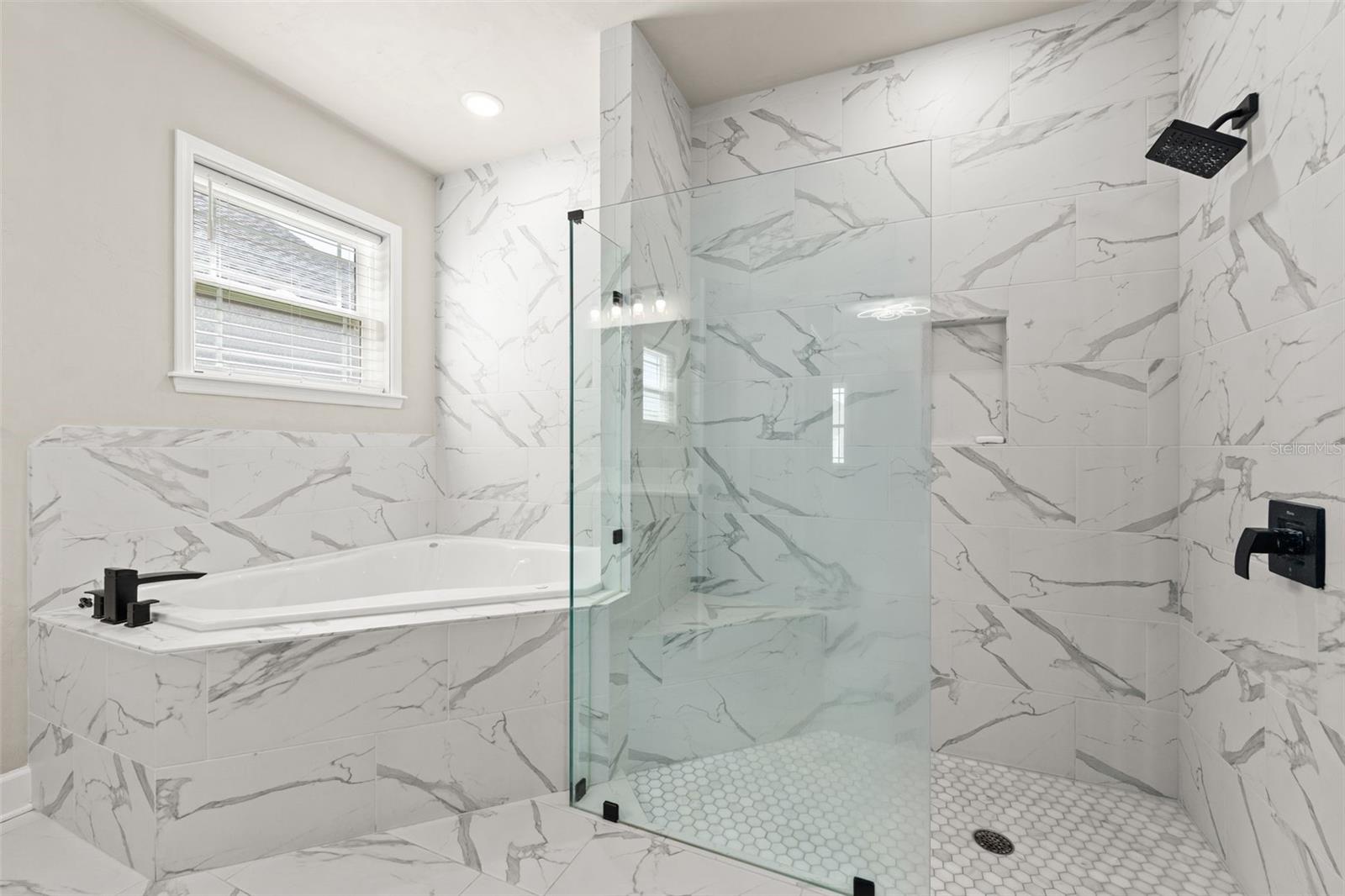 Image 18 of 54 For 24784 21st Lane