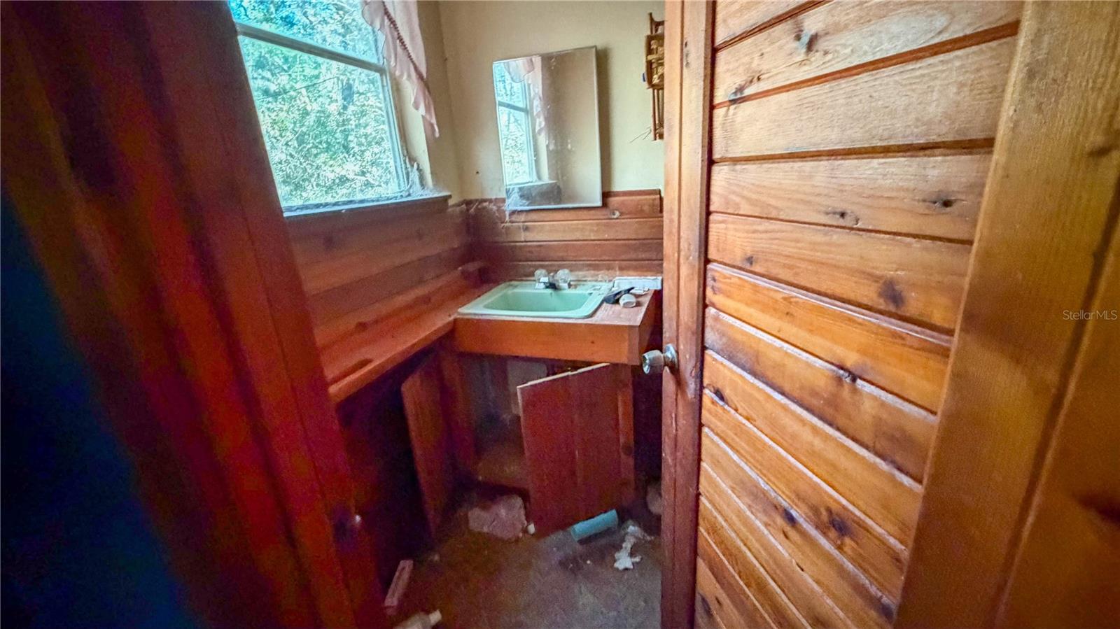 Image 27 of 36 For 237 Highland Drive