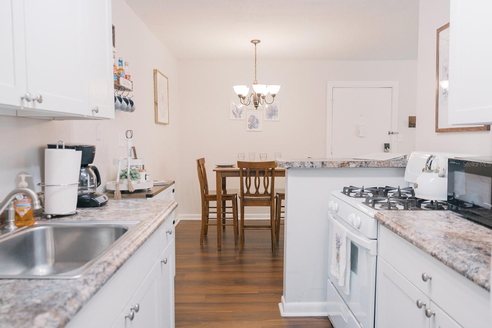 Image 11 of 15 For 1700 16th Court C5