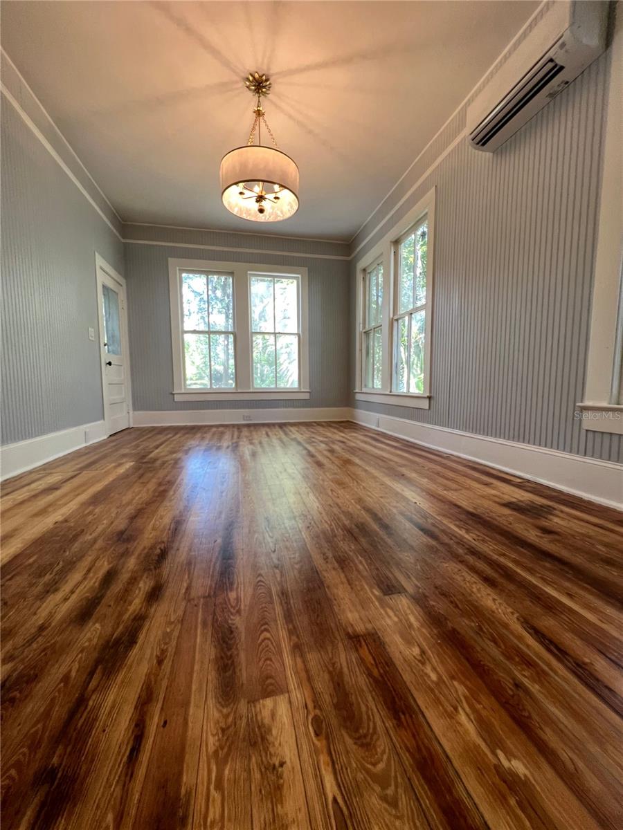 Image 2 of 9 For 414 5th Avenue 2