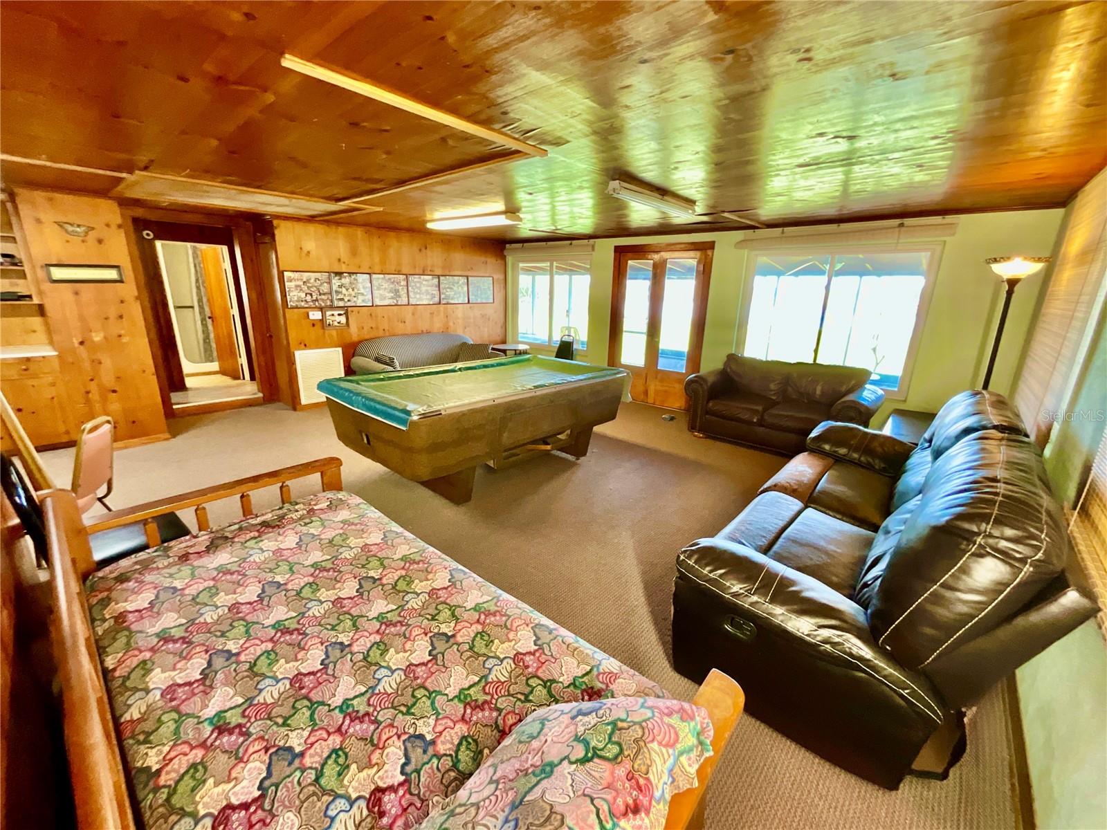 Image 11 of 54 For 106 Sunnyside Beach Road