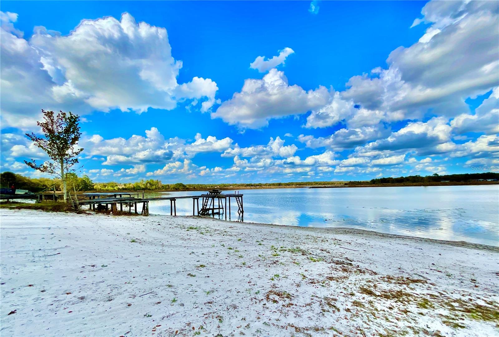 Image 2 of 54 For 106 Sunnyside Beach Road