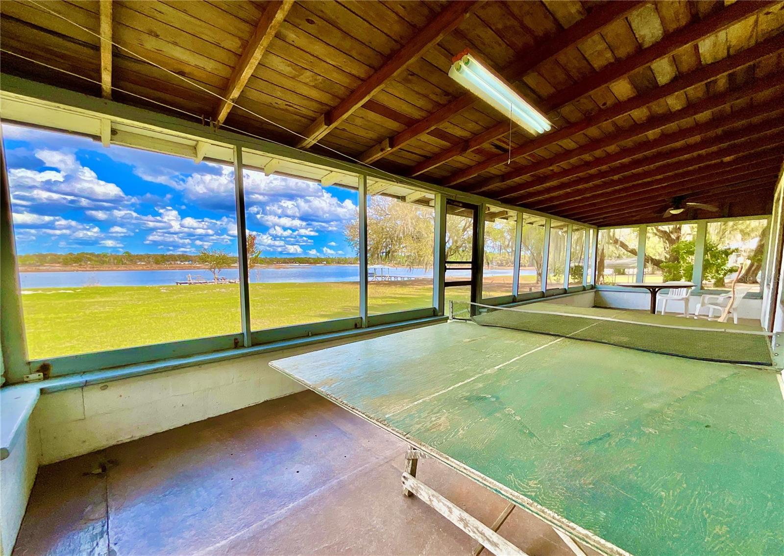 Image 36 of 54 For 106 Sunnyside Beach Road