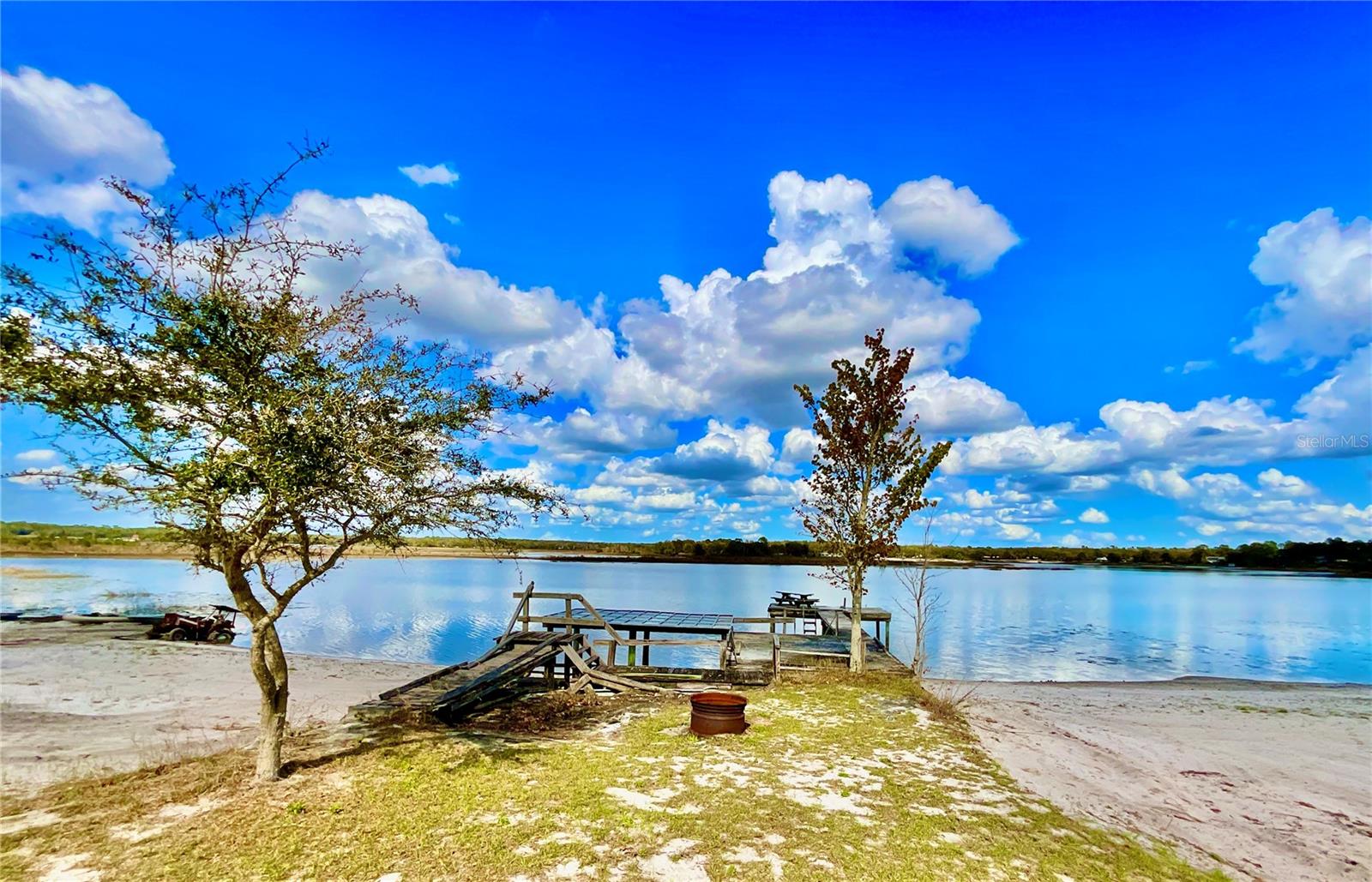 Image 47 of 54 For 106 Sunnyside Beach Road