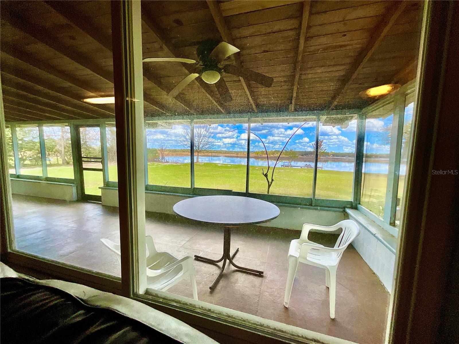 Image 7 of 54 For 106 Sunnyside Beach Road