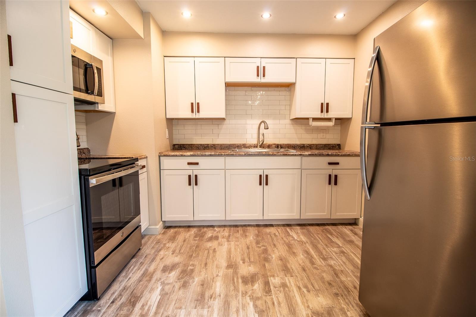 Image 10 of 41 For 4625 47th Way