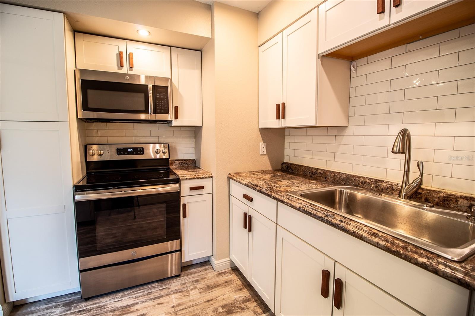 Image 11 of 41 For 4625 47th Way