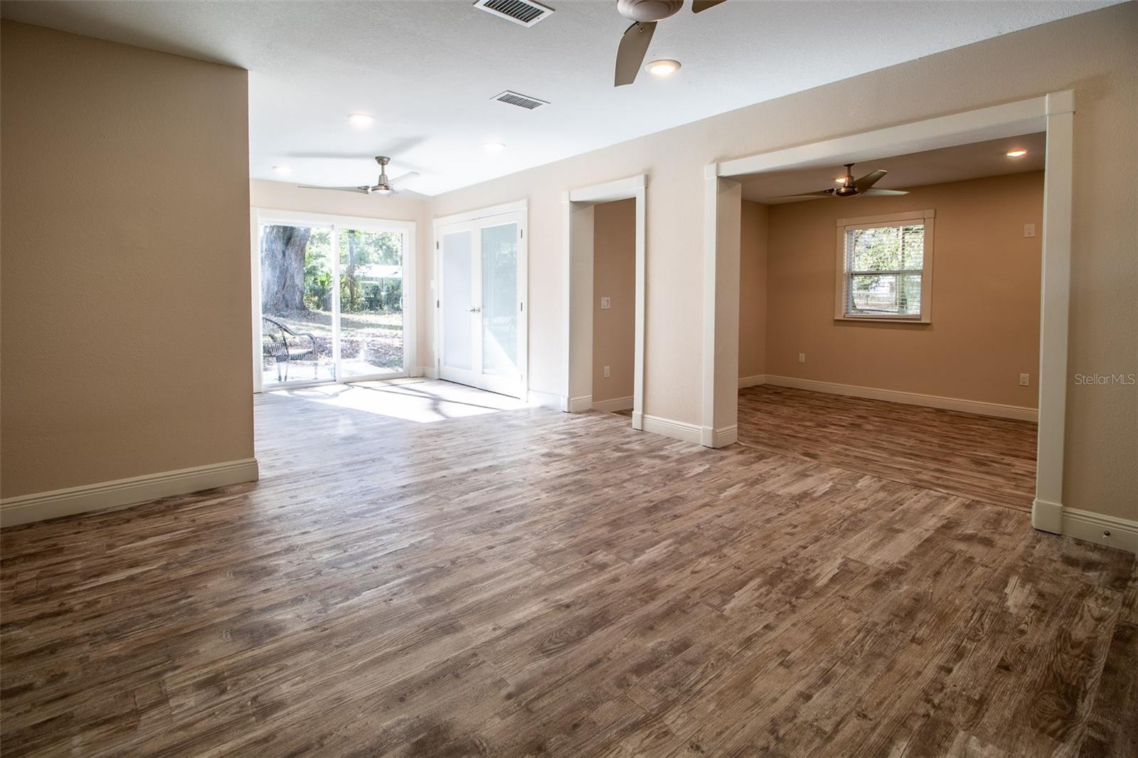 Image 4 of 41 For 4625 47th Way