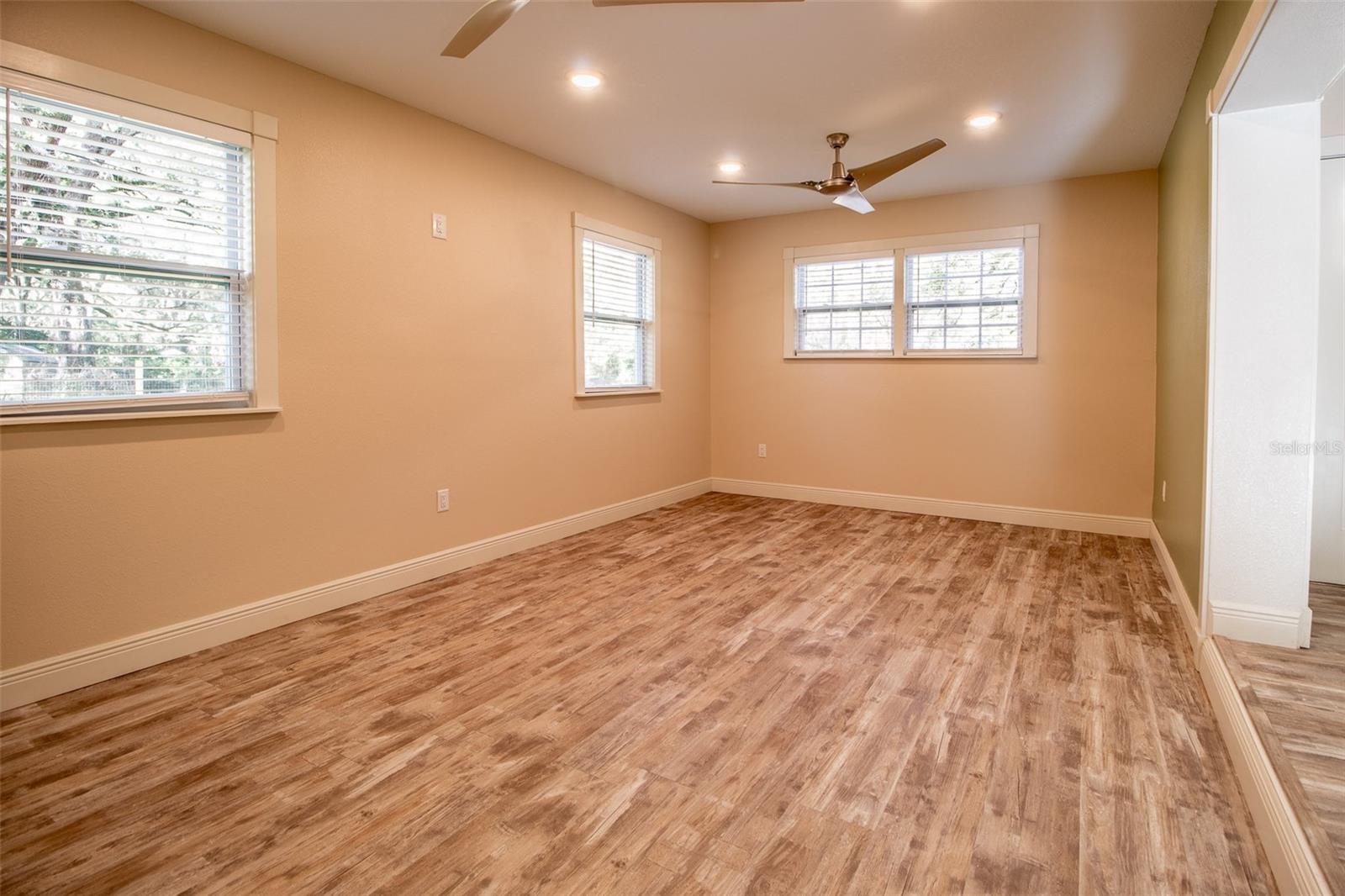 Image 7 of 41 For 4625 47th Way