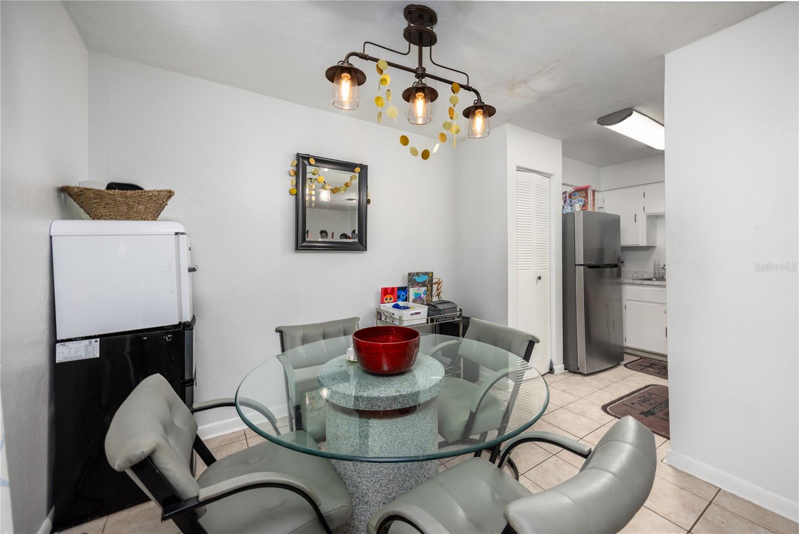 Image 12 of 35 For 2635 35th Place 501