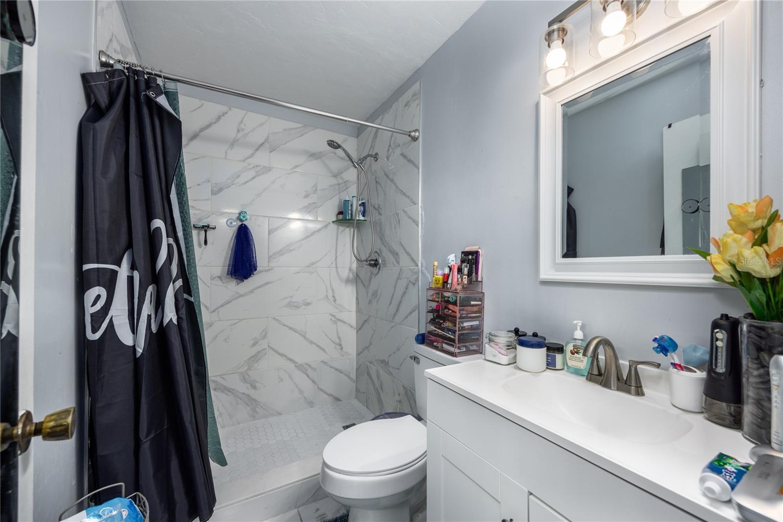 Image 18 of 35 For 2635 35th Place 501