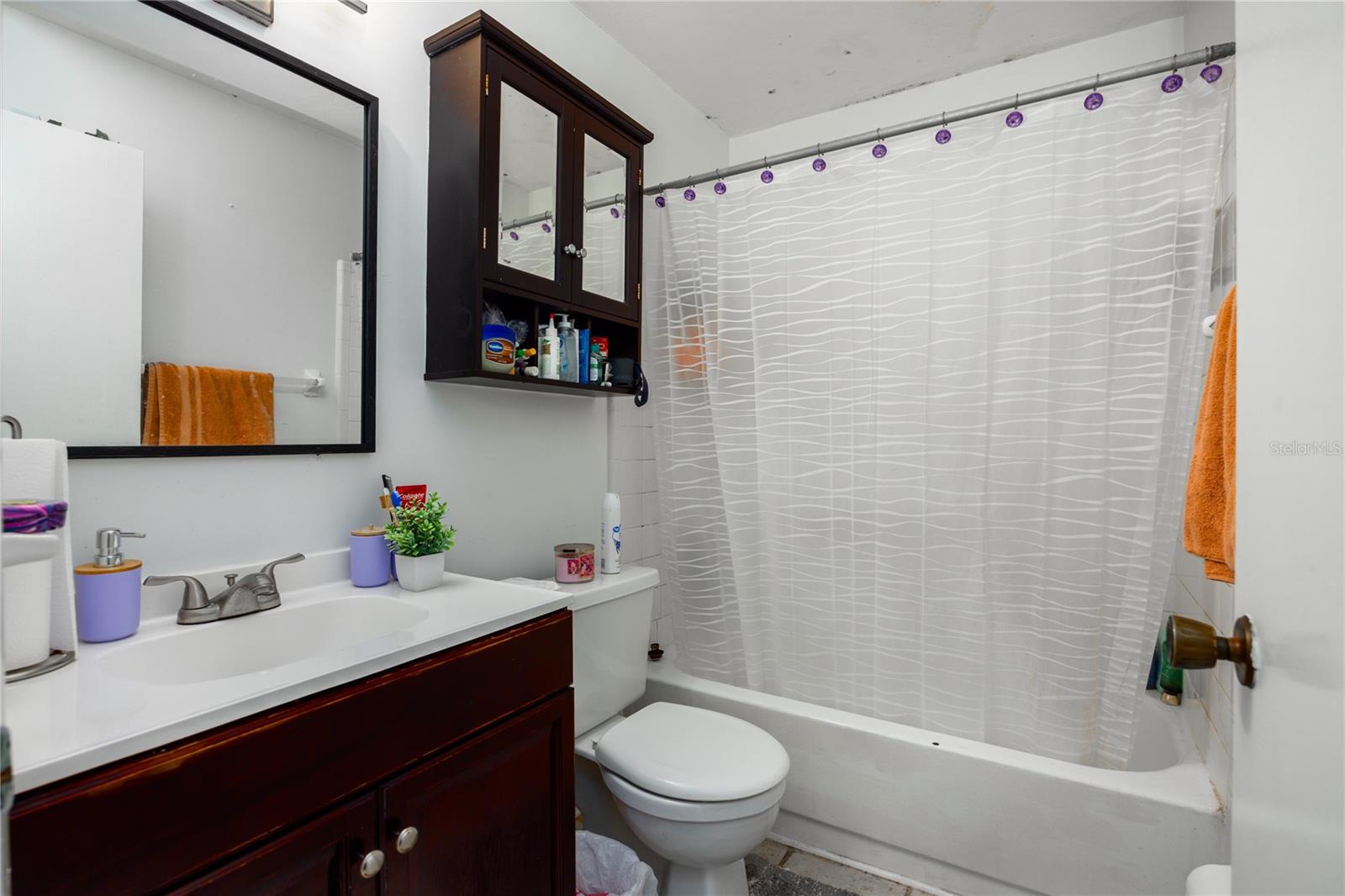 Image 21 of 35 For 2635 35th Place 501