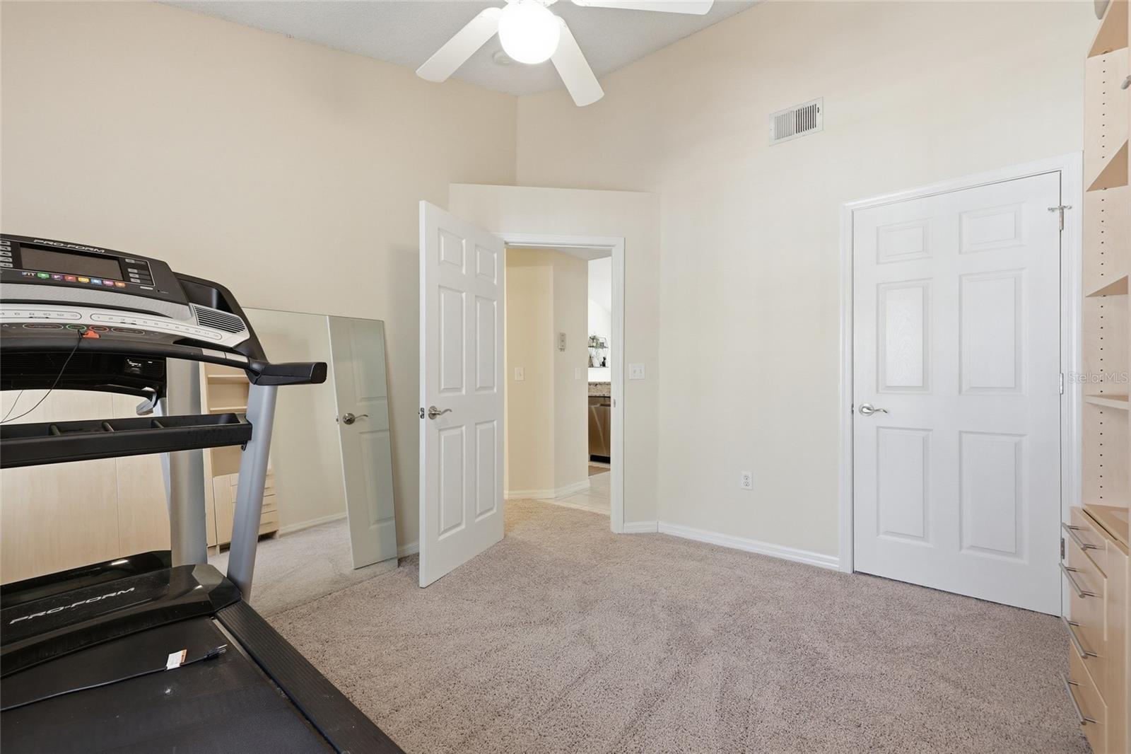 Image 20 of 38 For 10000 52nd Avenue 67