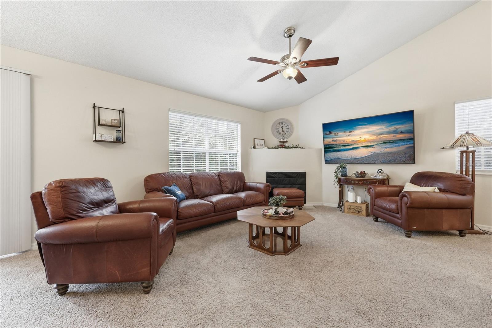 Image 6 of 38 For 10000 52nd Avenue 67