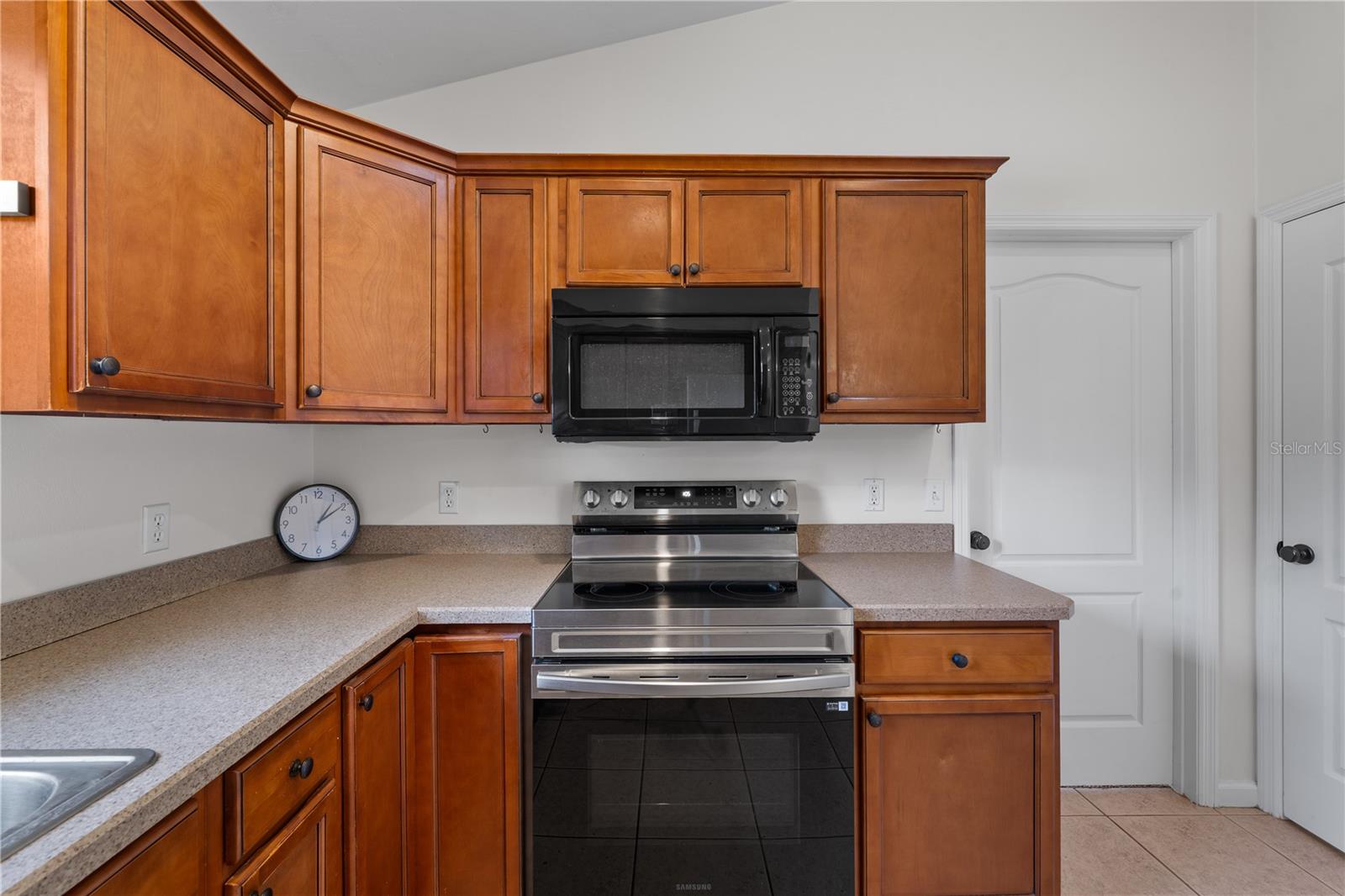 Image 9 of 36 For 15426 136th Terrace