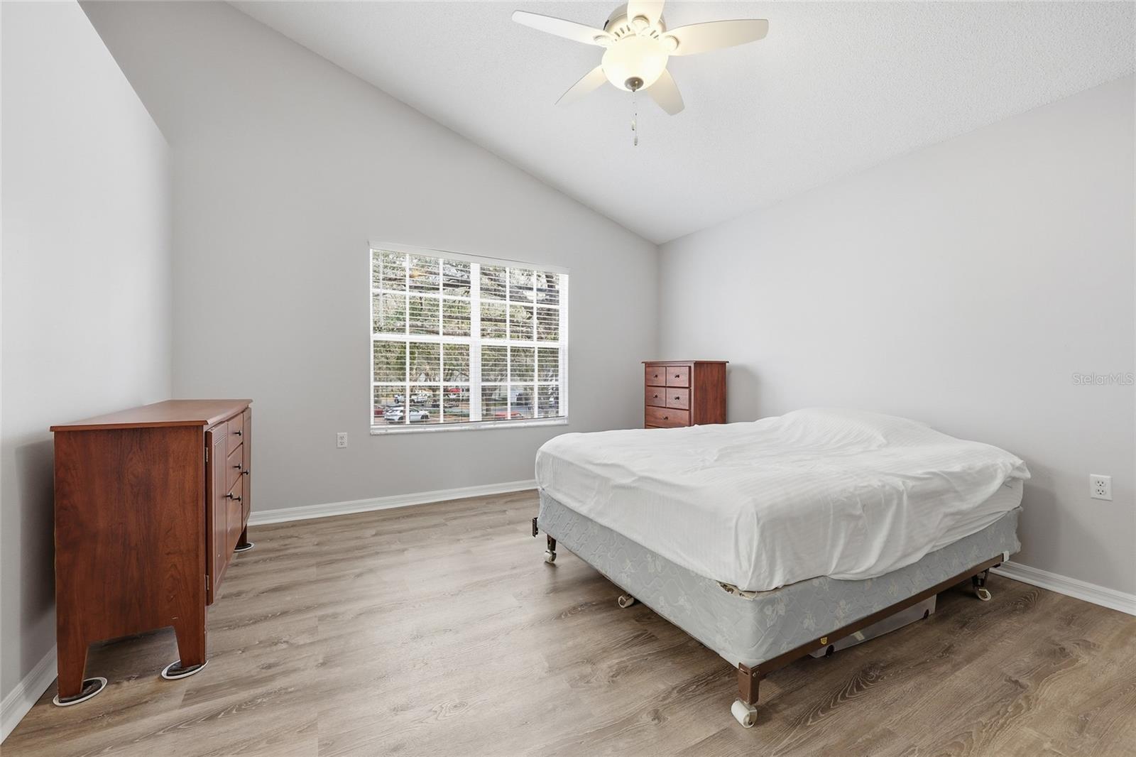 Image 12 of 37 For 10000 52nd Avenue 186