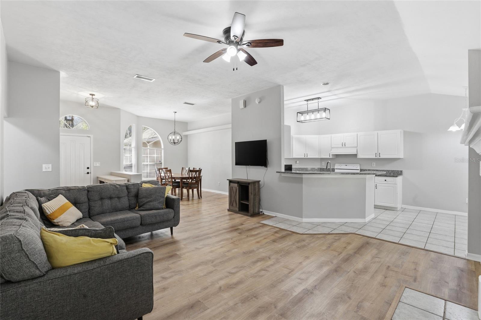 Image 5 of 42 For 1415 116th Way