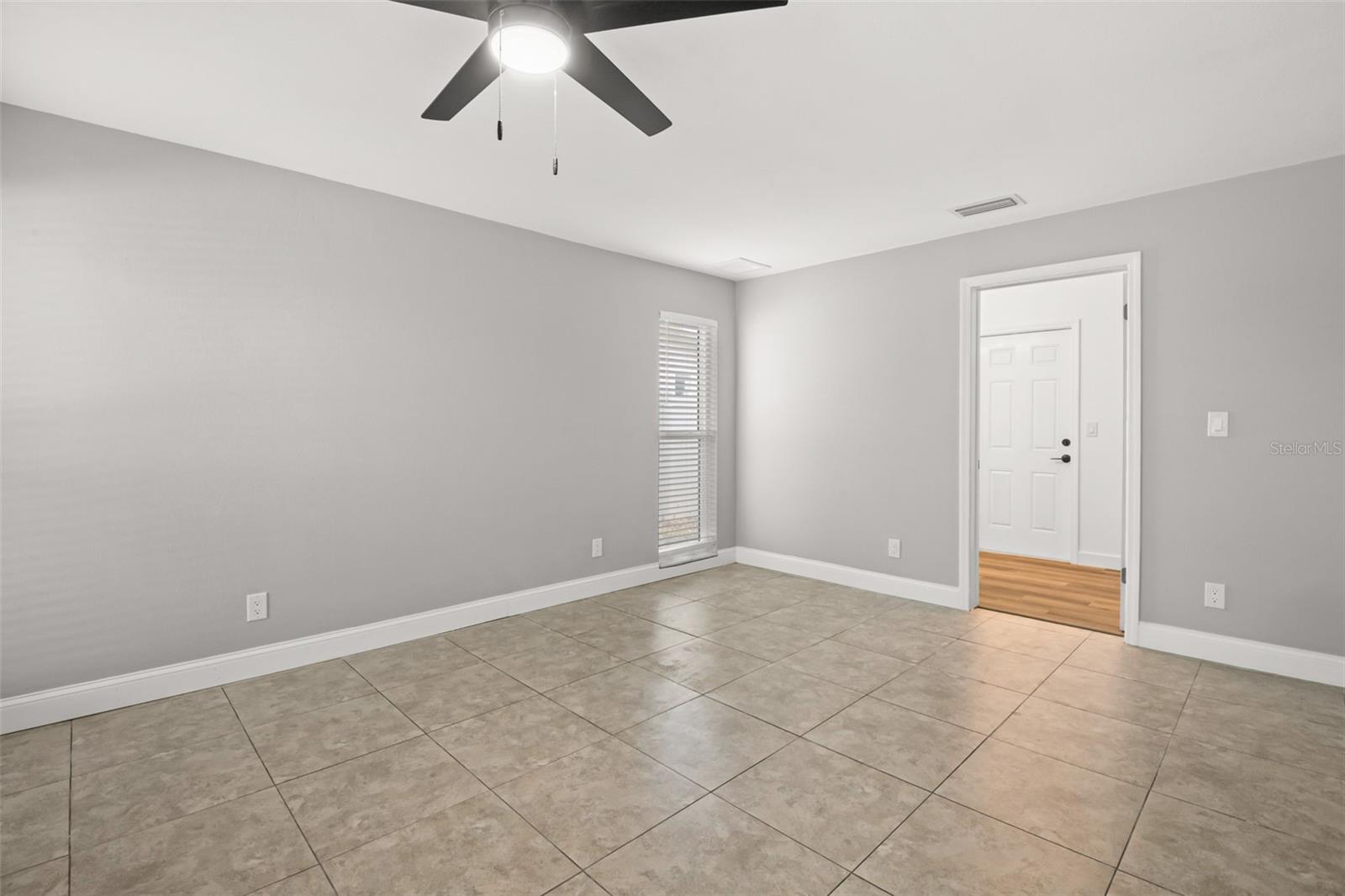 Image 16 of 25 For 12947 88th Avenue