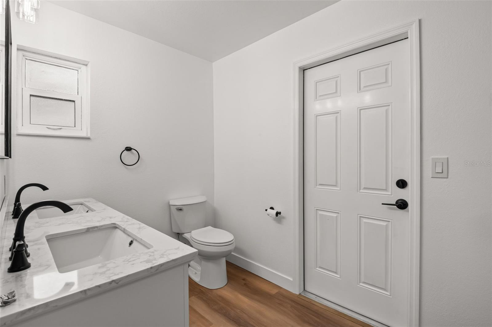 Image 19 of 25 For 12947 88th Avenue