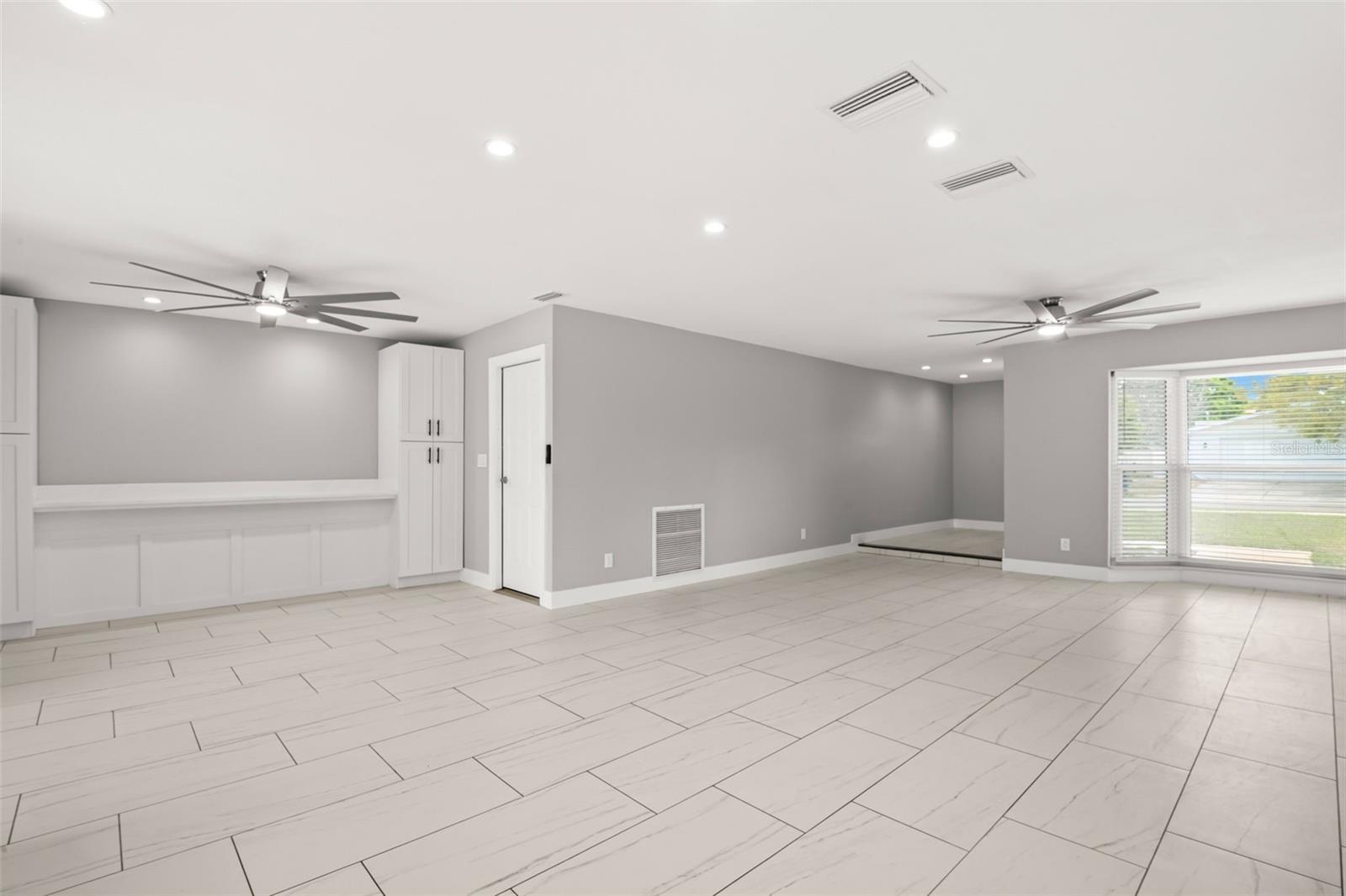 Image 7 of 25 For 12947 88th Avenue