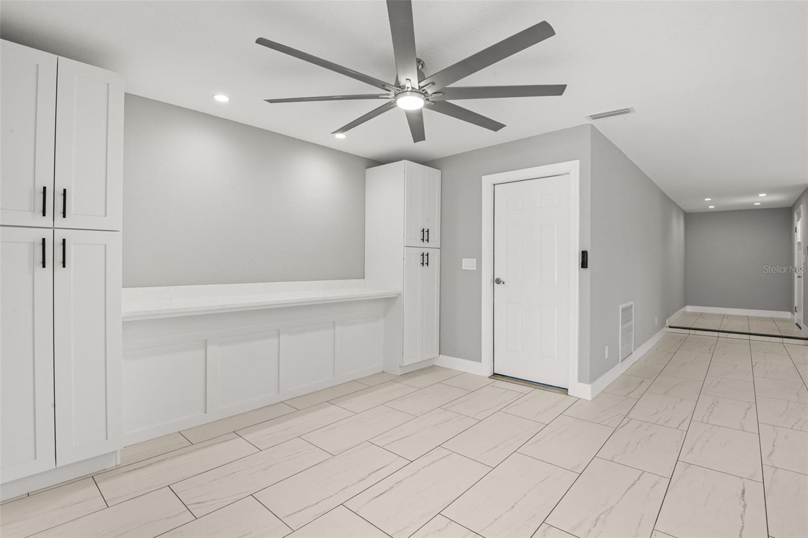 Image 8 of 25 For 12947 88th Avenue