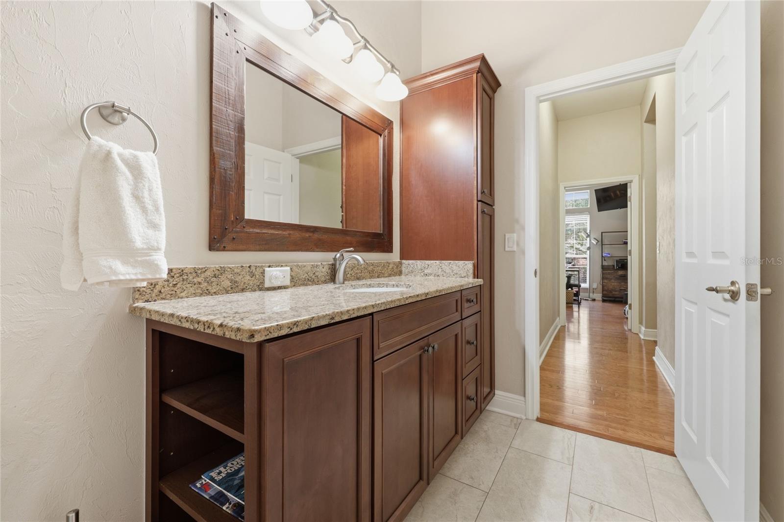 Image 16 of 62 For 10320 17th Place