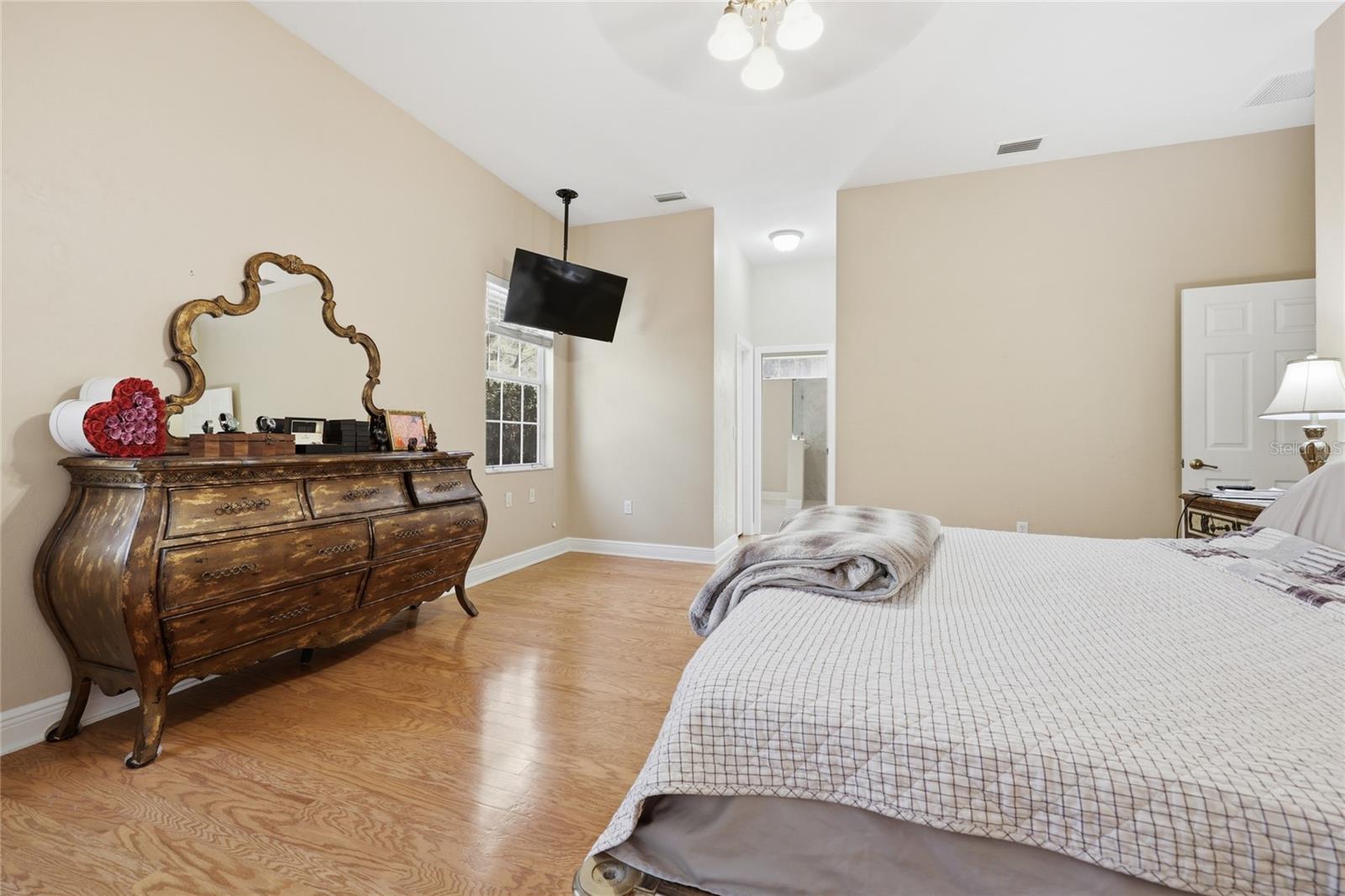 Image 30 of 62 For 10320 17th Place